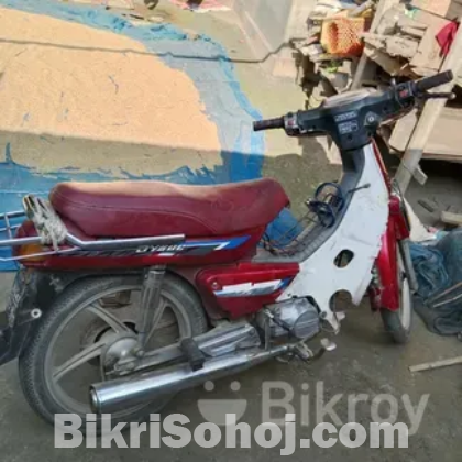 ডায়াং৮০ স্কুটার